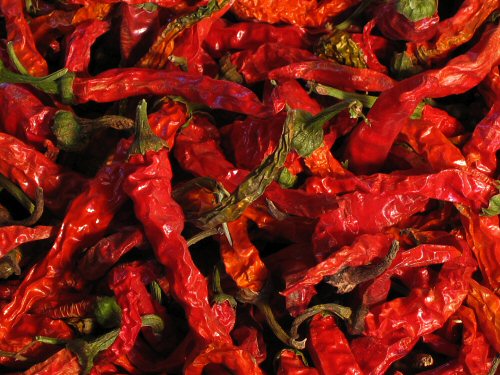 Dried Cayenne Long Slim hot peppers