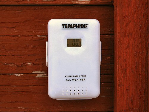 Remote thermometer/hygrometer sensor